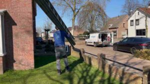 Schoorsteen onderhoud Rucphen ladder bus